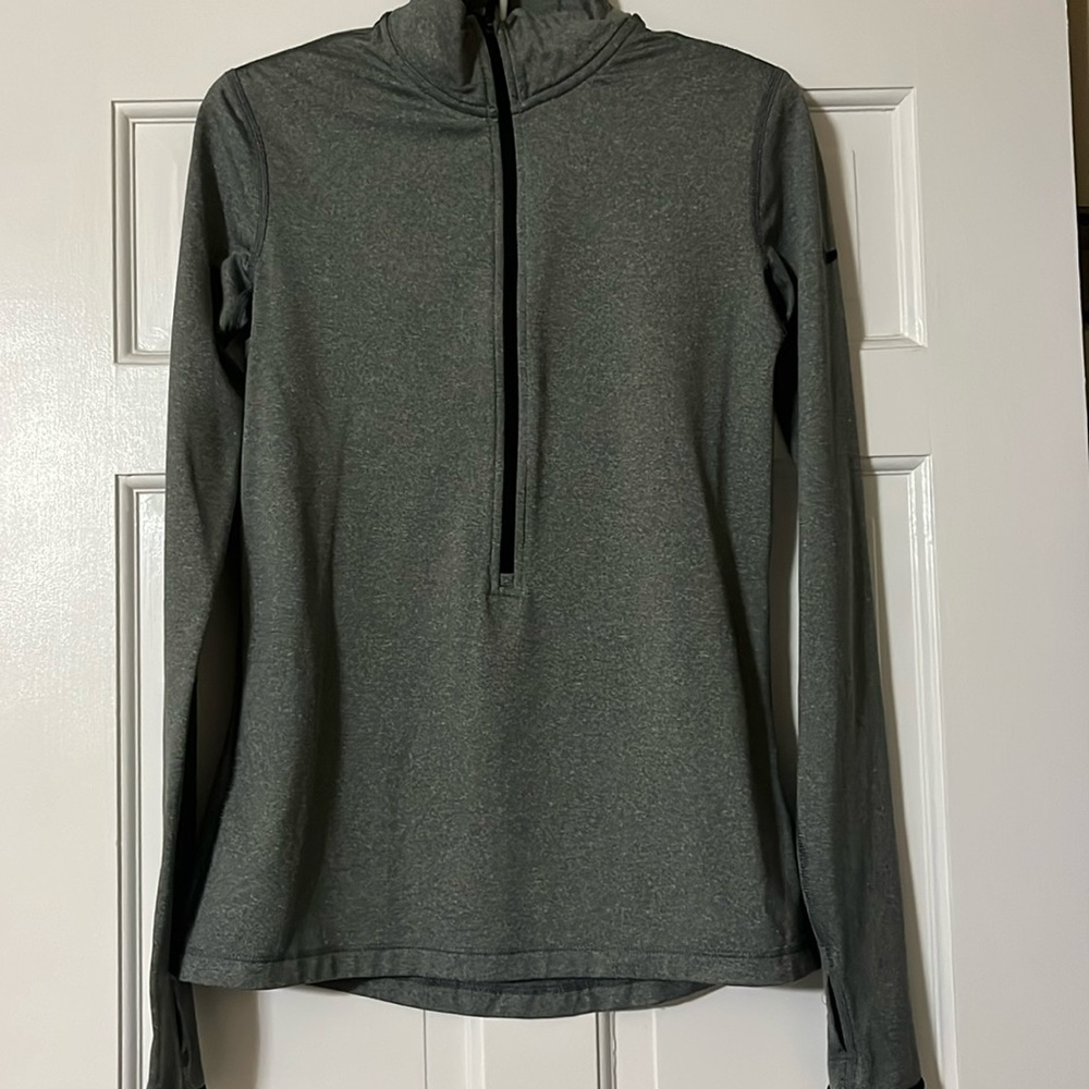 Nike Pro fitted pullover